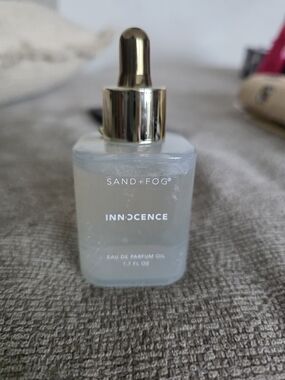 SAND+FOG Innocence Eau de Parfum Oil - Iridescent Pale Bottle